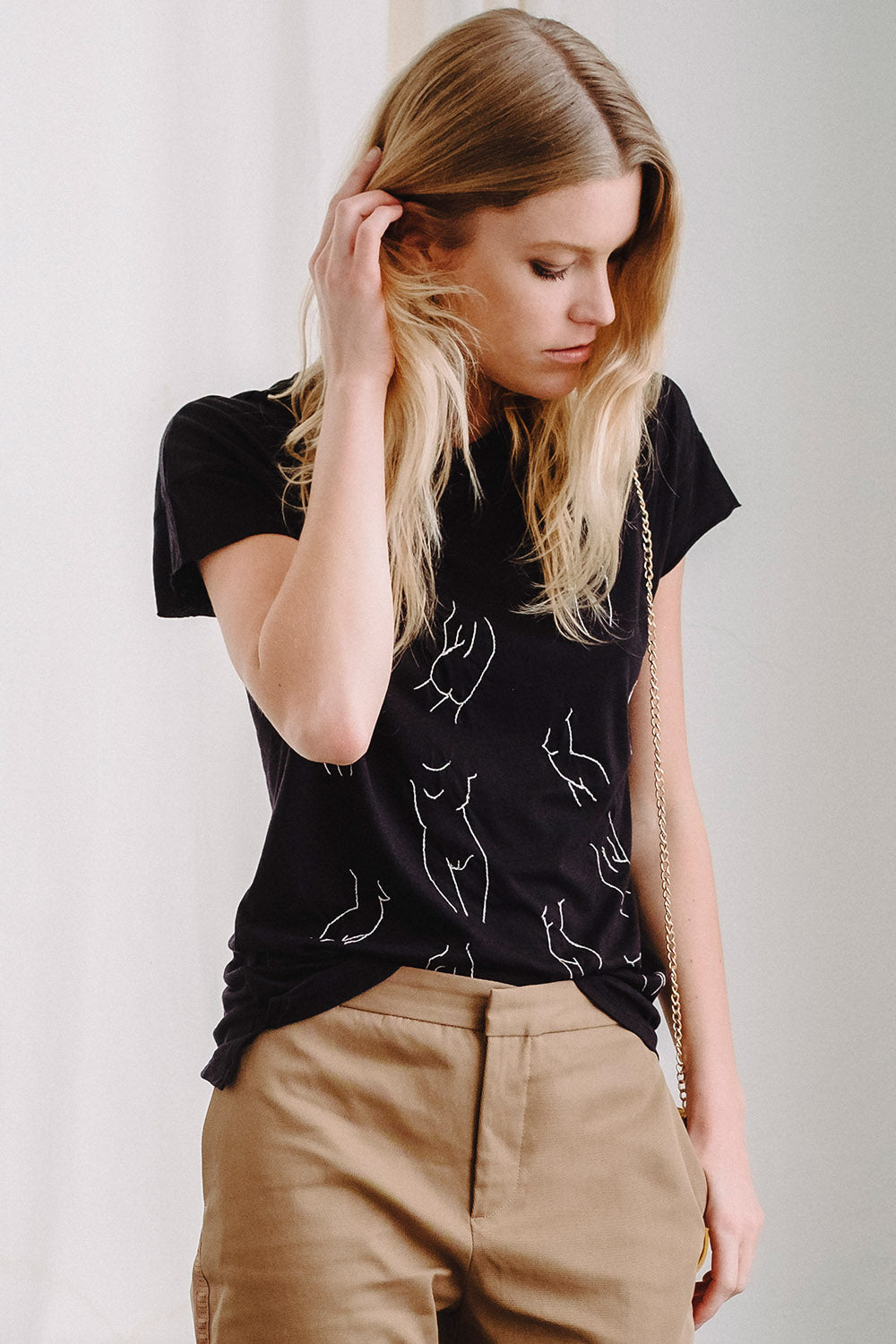 Individuali Tee in Black